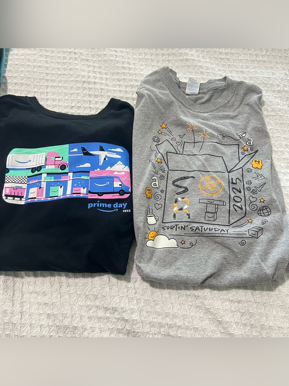 2022 Amazon Prime Day/2025 Sortin’ Saturday Employee Peak T-Shirt Bundle Sz Lg